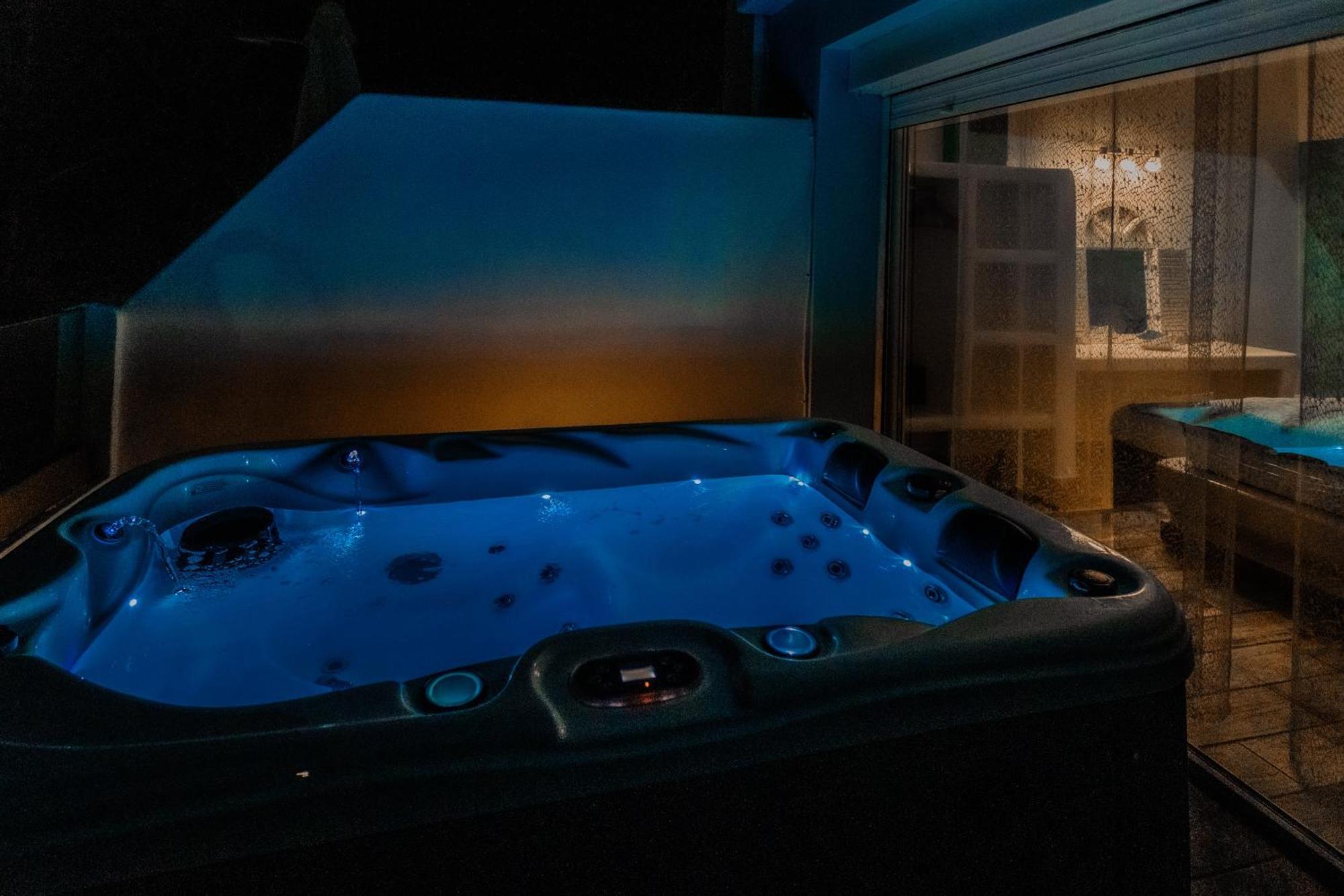 Appartamento Blue Dream - Santorini Kamári Esterno foto